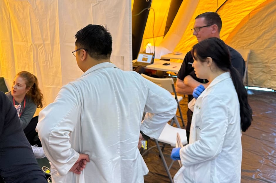 disaster-day-med-students-1200x800