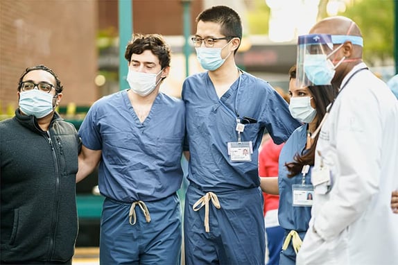 covid-frontline-workers-compressed-800x533