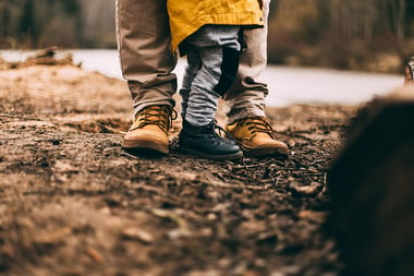 parent-child-walk-1000x667