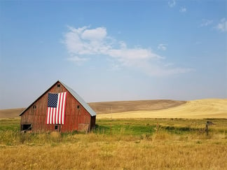 rural-barn-american-flag-700x525