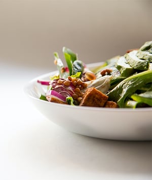 salad-bowl-beans-avocado