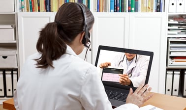 telemedicine-ecg-consulting-doctors