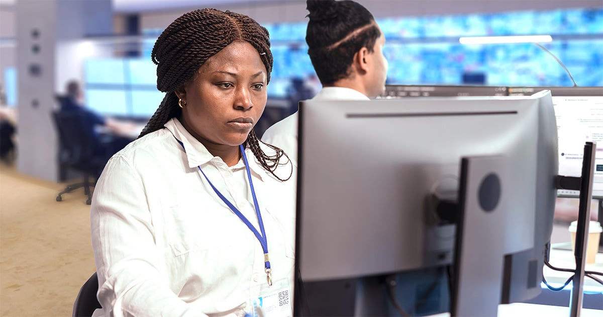 a transfer agent works in a hospital call center
