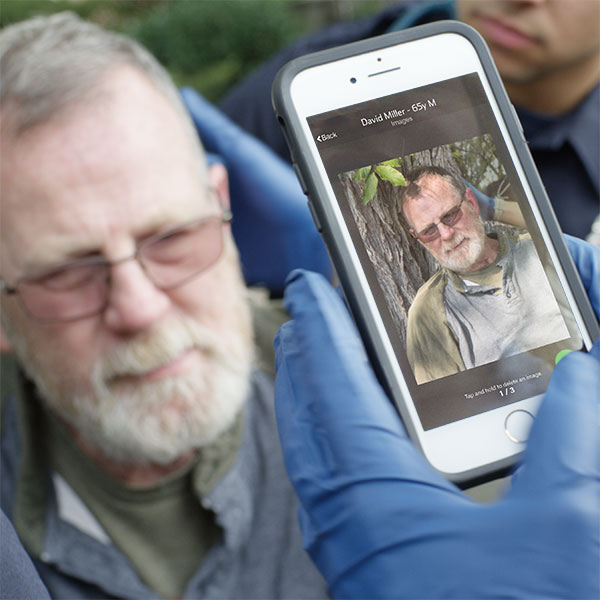 single-patient-stroke-telehealth-video-medic@600x600