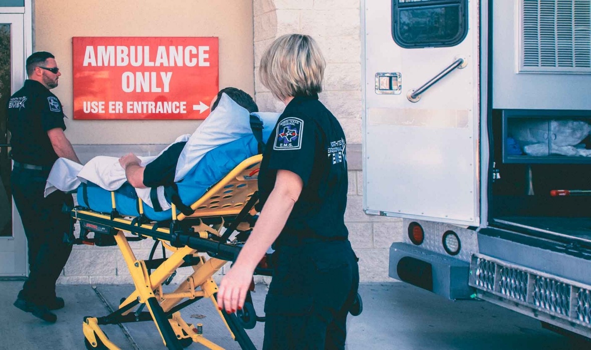 ems-hosp-goToRoom-683896-edited