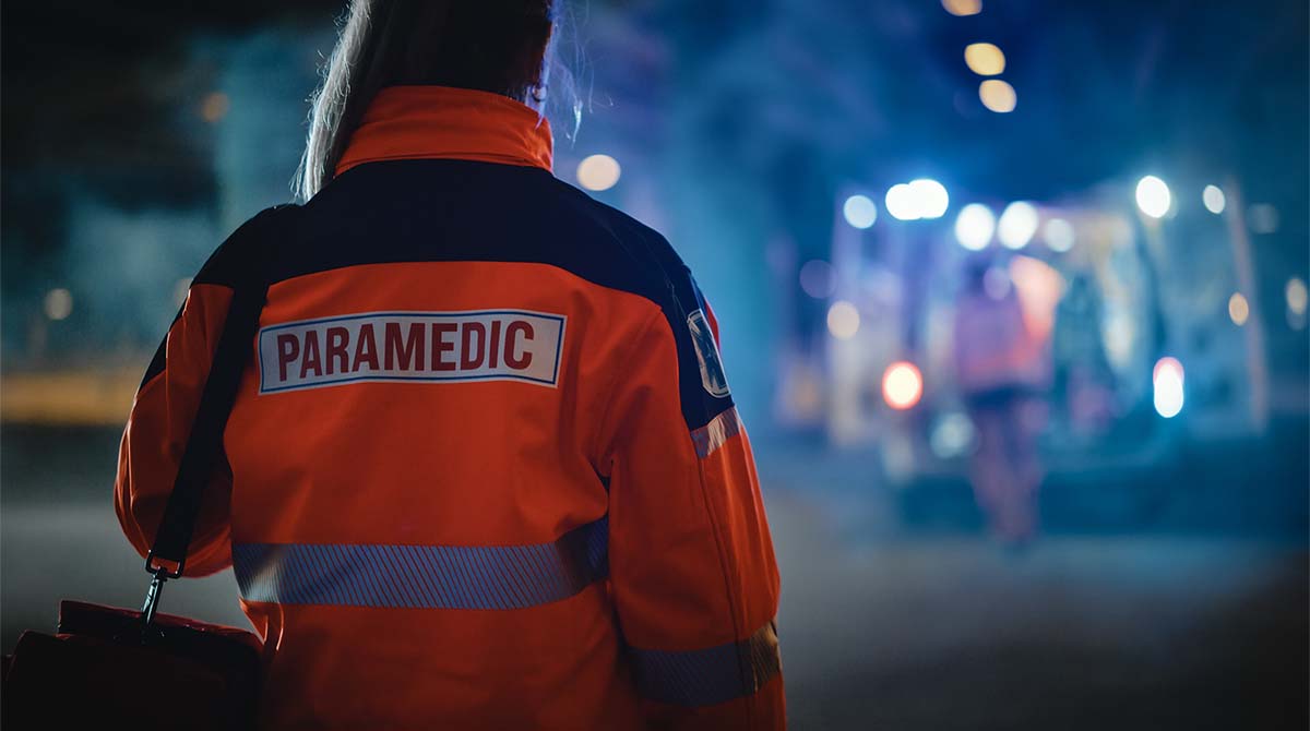 paramedic-walking-toward-ambulance